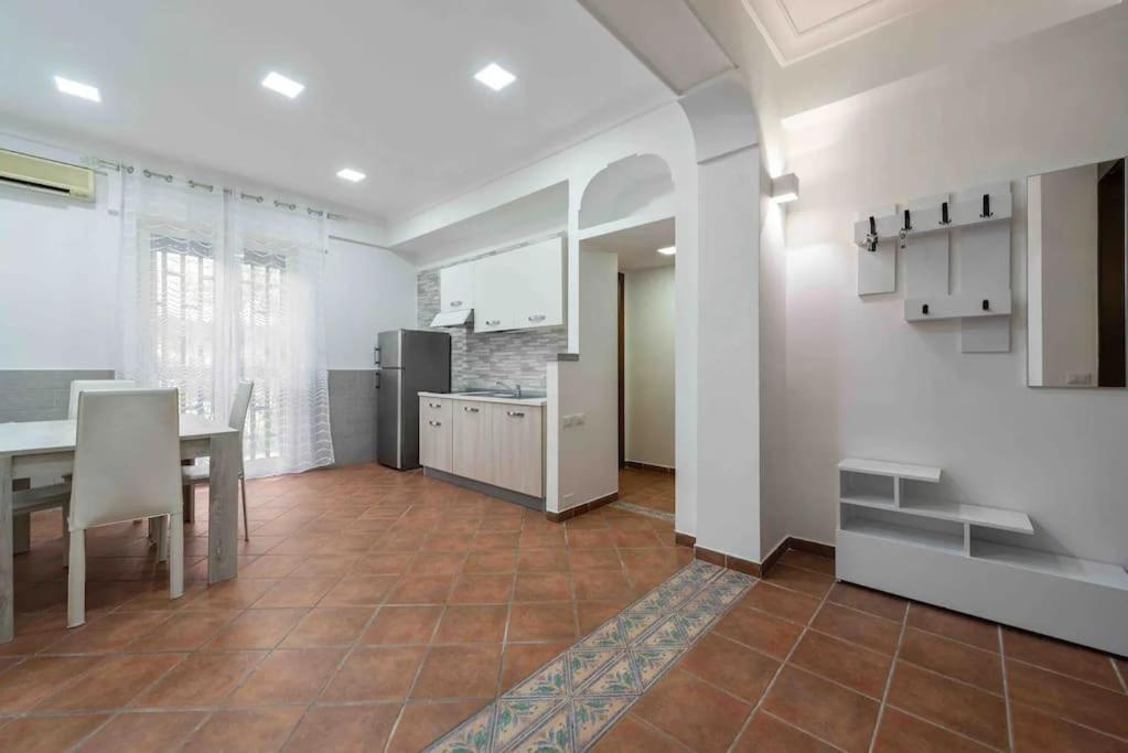 Appartement Metro 1 Materdei - Quiet For 4 People *